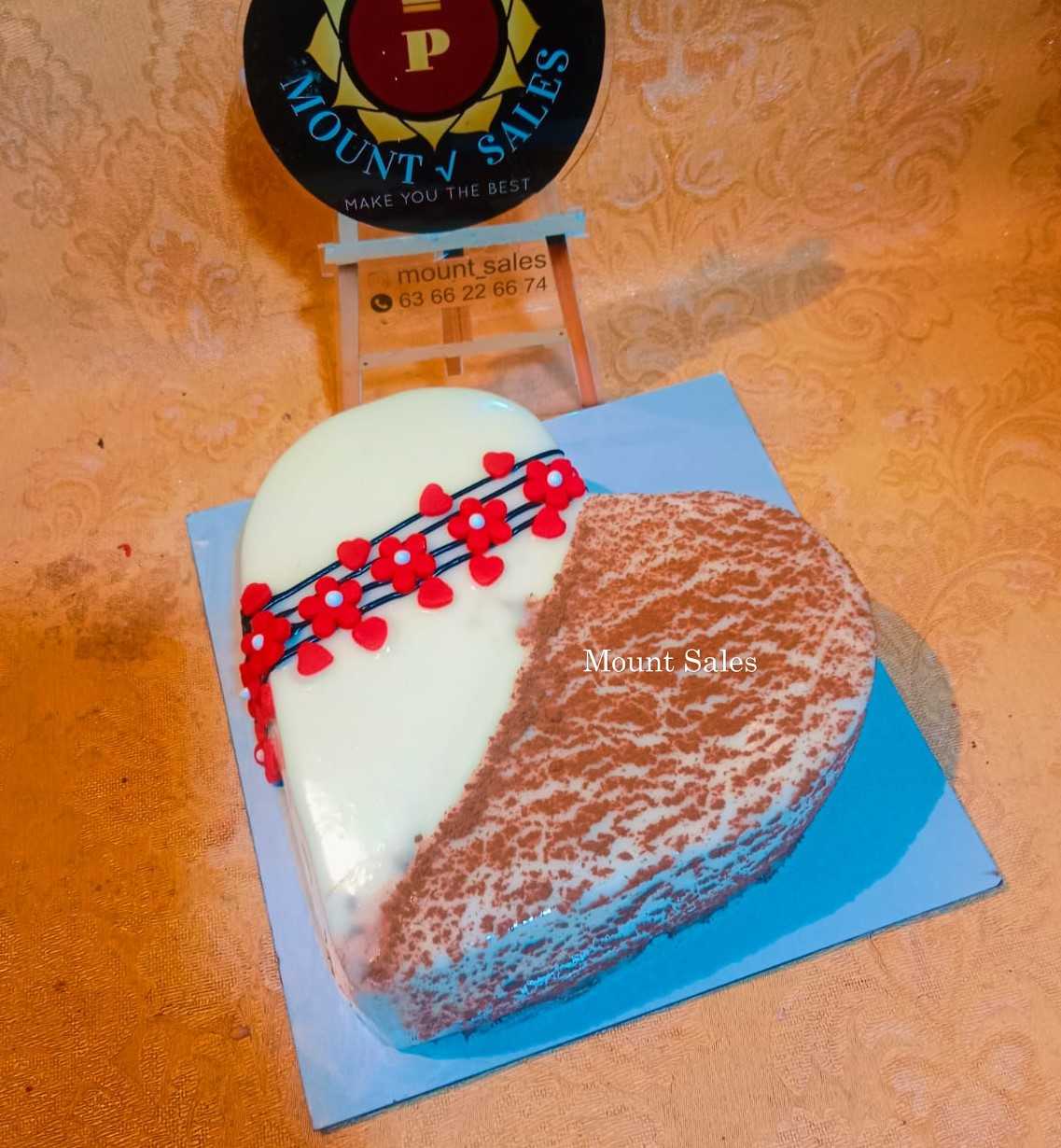 Premium RED N White Velvet Cake